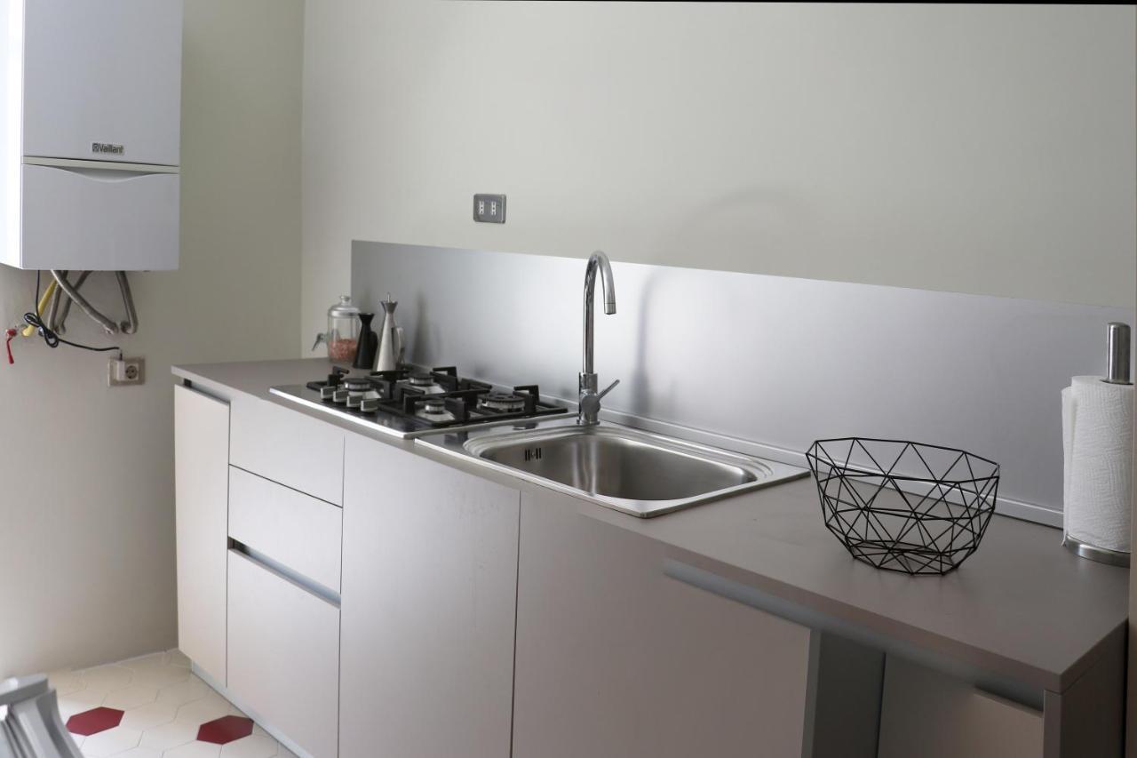 Best Authentic Apartment Monti 5 Mins From Colosseum Екстер'єр фото