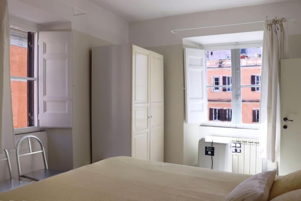 Best Authentic Apartment Monti 5 Mins From Colosseum Екстер'єр фото